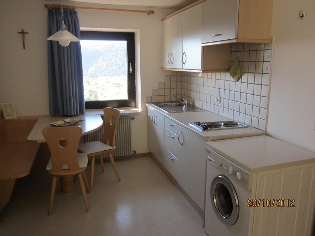 Gasthof Zum Roessl San Genesio Atesino Ruang foto